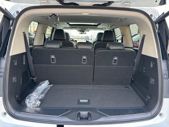 new 2025 INFINITI QX80 car, priced at $86,357