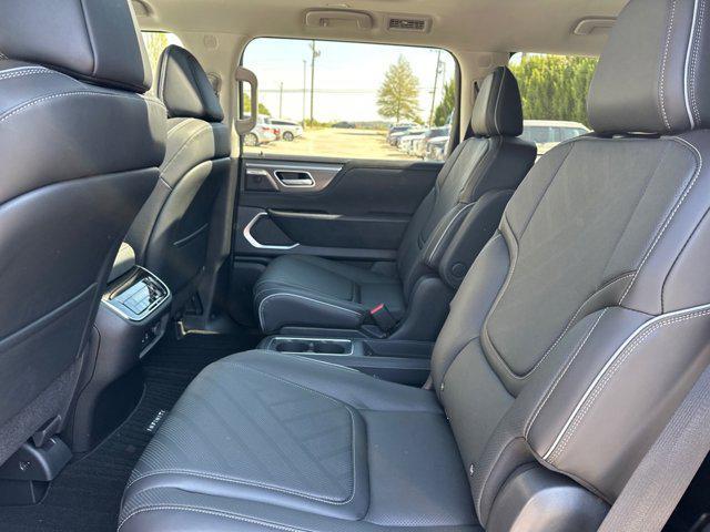 new 2025 INFINITI QX80 car, priced at $90,012