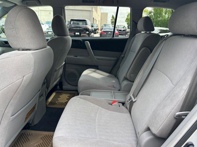 used 2013 Toyota Highlander car, priced at $17,988