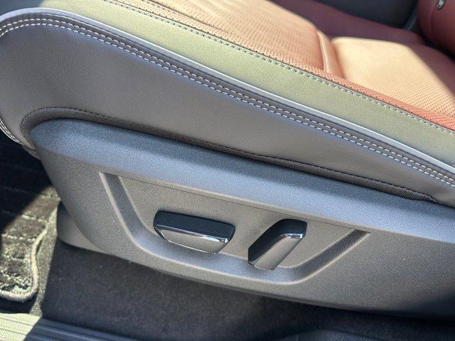 new 2025 INFINITI QX80 car, priced at $112,992