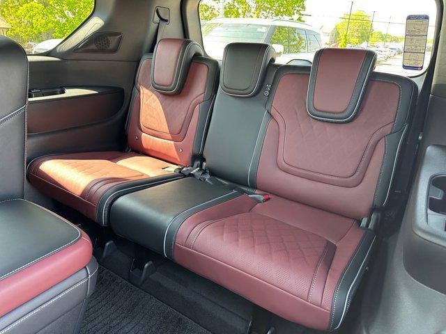 new 2025 INFINITI QX80 car, priced at $112,992