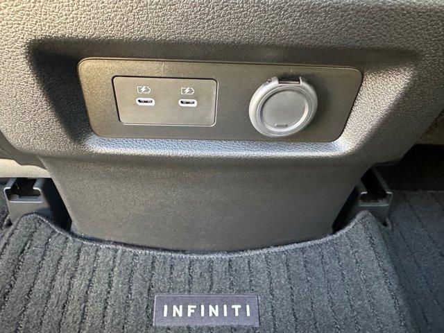 new 2025 INFINITI QX80 car, priced at $83,052