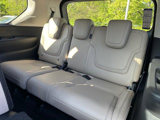 new 2025 INFINITI QX80 car, priced at $83,052