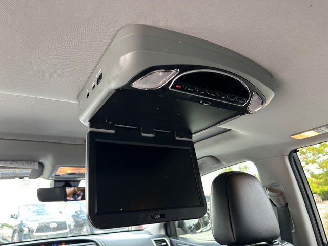 used 2018 Toyota Highlander car, priced at $20,495