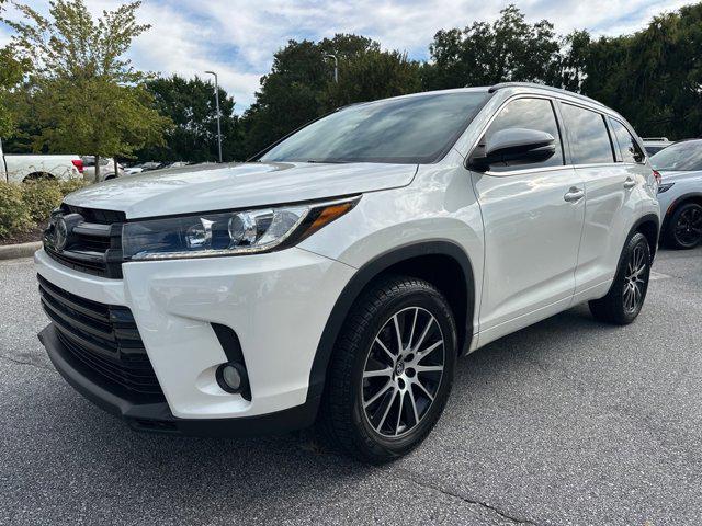 used 2018 Toyota Highlander car, priced at $20,495