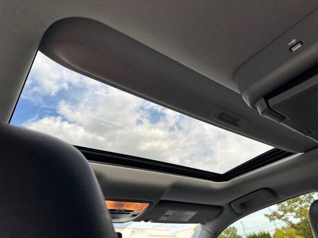 used 2018 Toyota Highlander car, priced at $20,495
