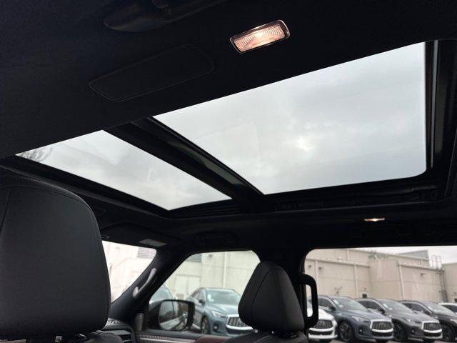 new 2025 INFINITI QX80 car, priced at $110,702