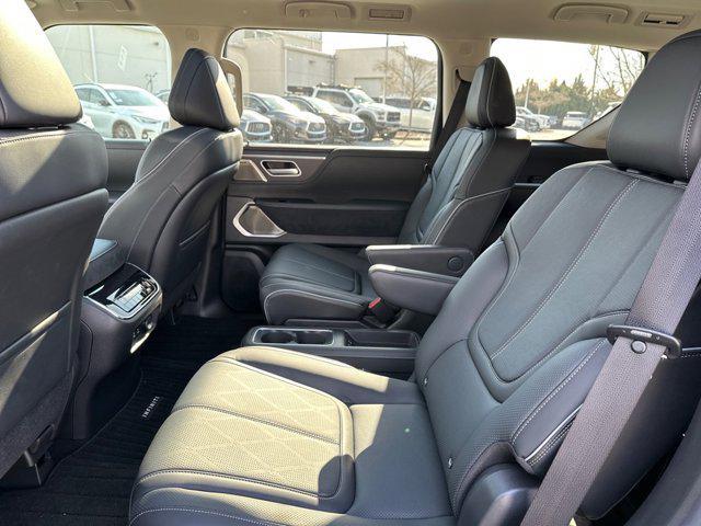 new 2025 INFINITI QX80 car, priced at $100,752