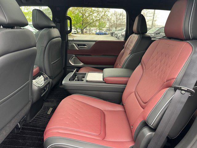 new 2025 INFINITI QX80 car, priced at $112,287
