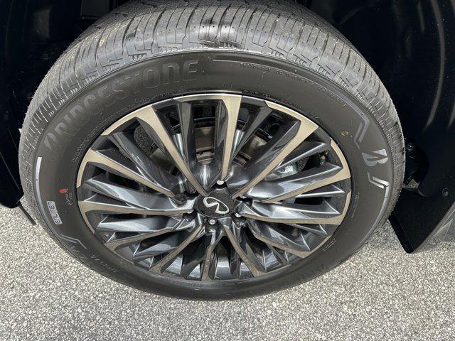 new 2025 INFINITI QX80 car, priced at $113,347