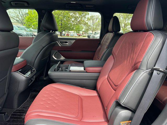 new 2025 INFINITI QX80 car, priced at $113,347