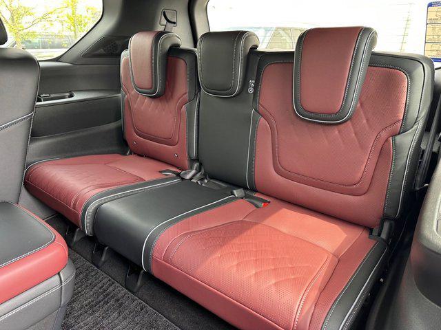 new 2025 INFINITI QX80 car, priced at $113,347