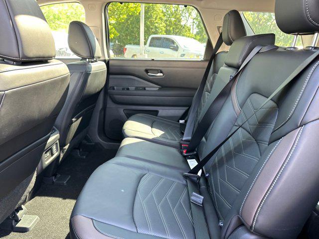used 2024 Nissan Pathfinder car, priced at $43,988