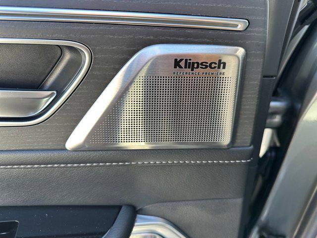 new 2025 INFINITI QX80 car, priced at $102,640