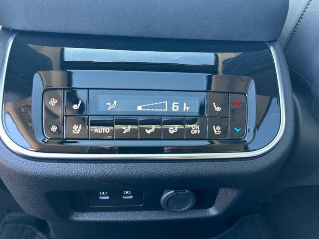 new 2025 INFINITI QX80 car, priced at $102,640