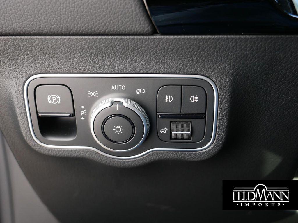 used 2025 Mercedes-Benz GLA 250 car, priced at $44,000
