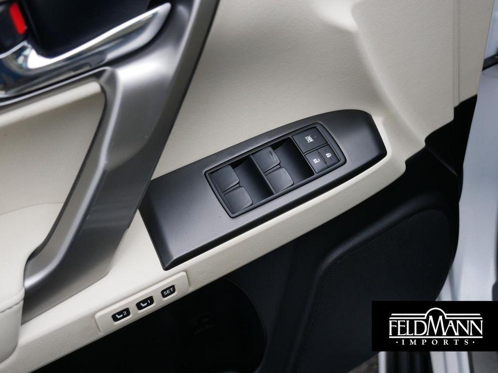 used 2022 Lexus GX 460 car, priced at $49,635