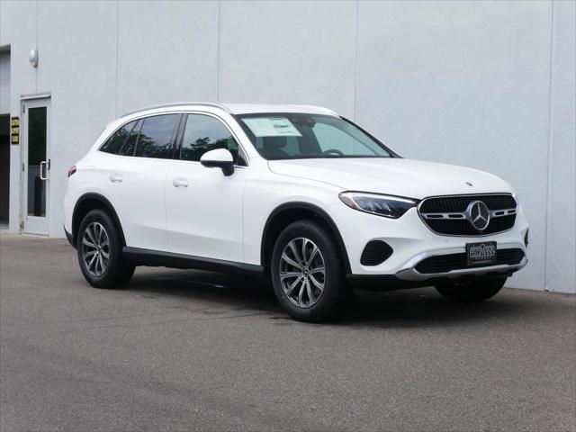 new 2024 Mercedes-Benz GLC 300 car