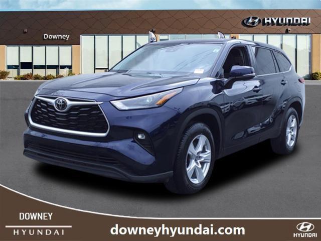 used 2023 Toyota Highlander car, priced at $31,983