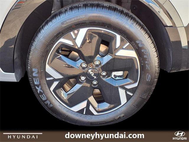 used 2025 Kia Niro EV car, priced at $27,895