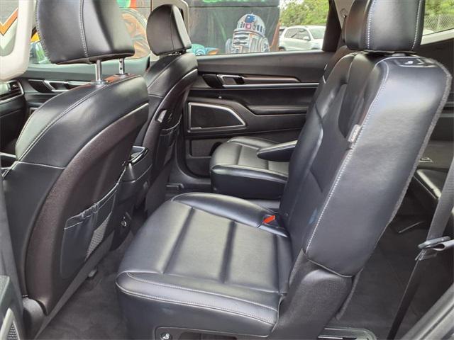 used 2025 Kia Telluride car, priced at $36,550