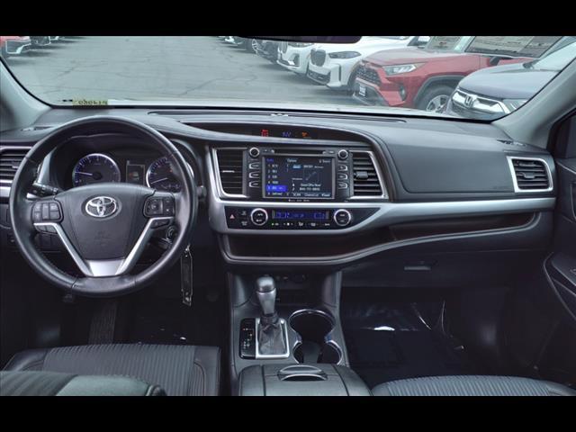 used 2019 Toyota Highlander car, priced at $23,900