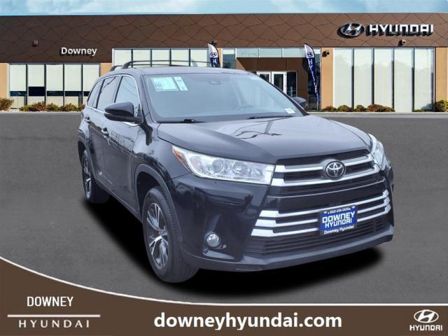 used 2019 Toyota Highlander car, priced at $23,900