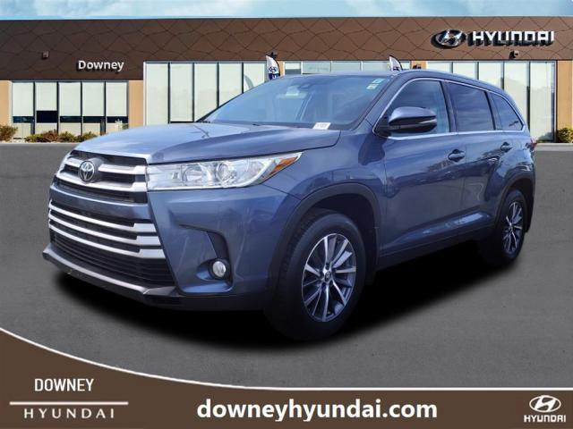 used 2019 Toyota Highlander car, priced at $23,425