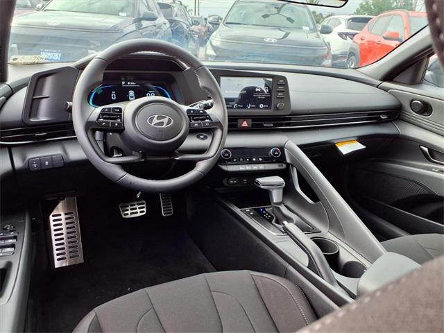 new 2025 Hyundai Elantra car, priced at $24,675