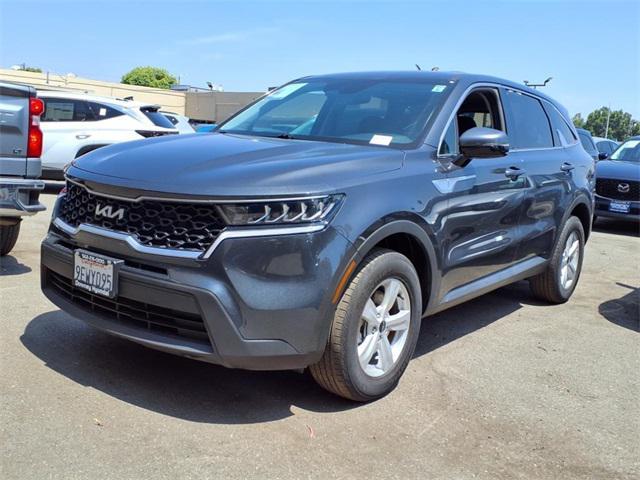 used 2023 Kia Sorento car, priced at $22,879