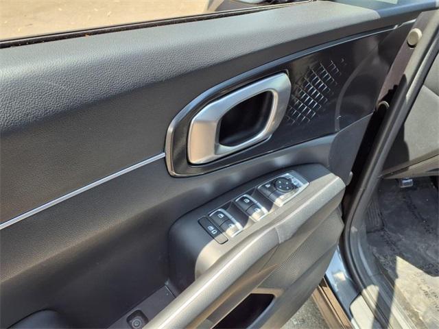 used 2023 Kia Sorento car, priced at $22,879