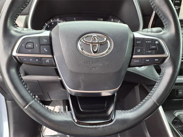 used 2021 Toyota Highlander car, priced at $27,350