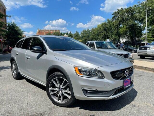 used 2015 Volvo V60 Cross Country car, priced at $10,981