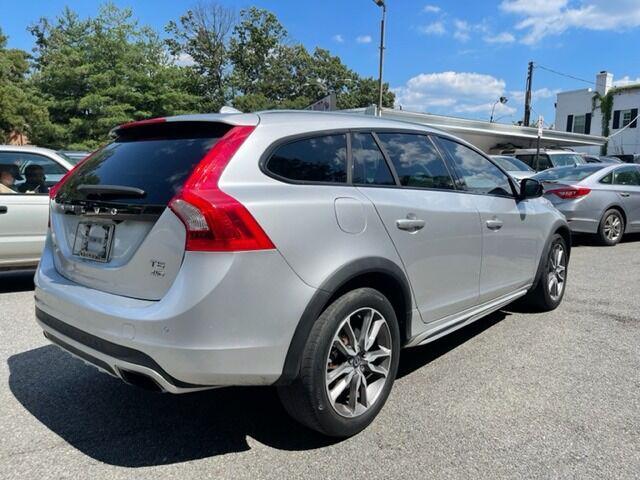 used 2015 Volvo V60 Cross Country car, priced at $10,981