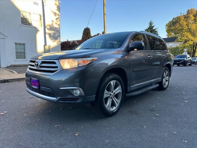 used 2011 Toyota Highlander car, priced at $9,981