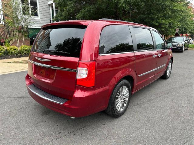 used 2015 Chrysler Town & Country car, priced at $11,981