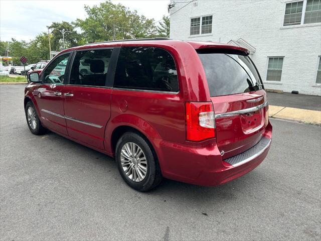 used 2015 Chrysler Town & Country car, priced at $11,981