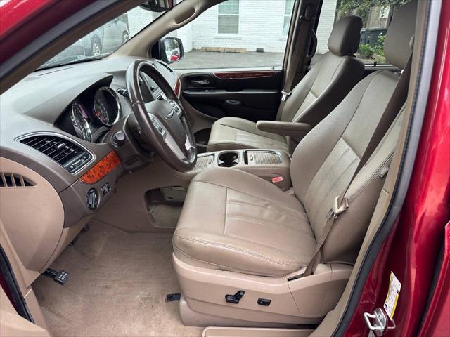 used 2015 Chrysler Town & Country car, priced at $11,981