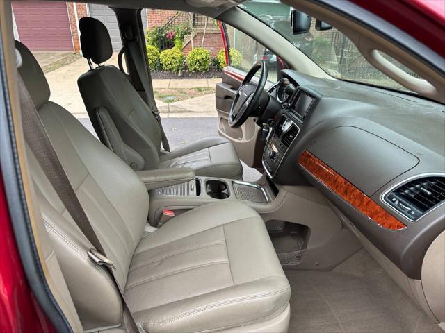 used 2015 Chrysler Town & Country car, priced at $11,981