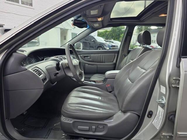 used 2001 Toyota Avalon car, priced at $4,981