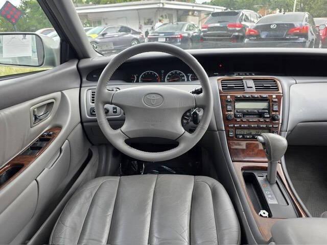 used 2001 Toyota Avalon car, priced at $4,981