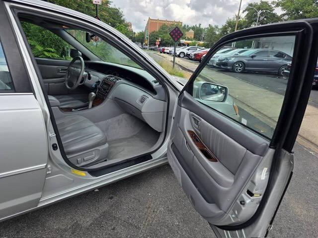 used 2001 Toyota Avalon car, priced at $4,981