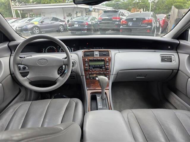 used 2001 Toyota Avalon car, priced at $4,981