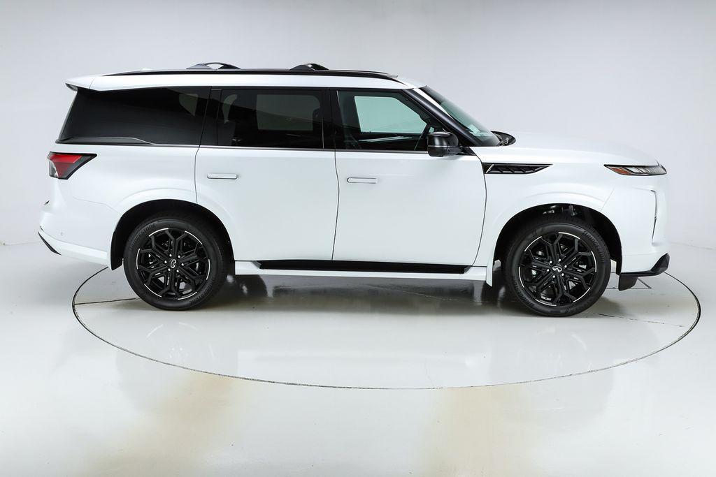 new 2026 INFINITI QX80 car, priced at $106,525