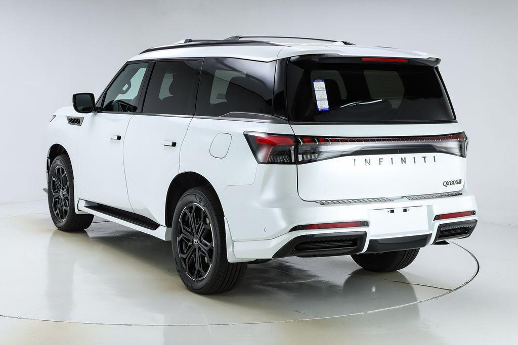 new 2026 INFINITI QX80 car, priced at $106,525