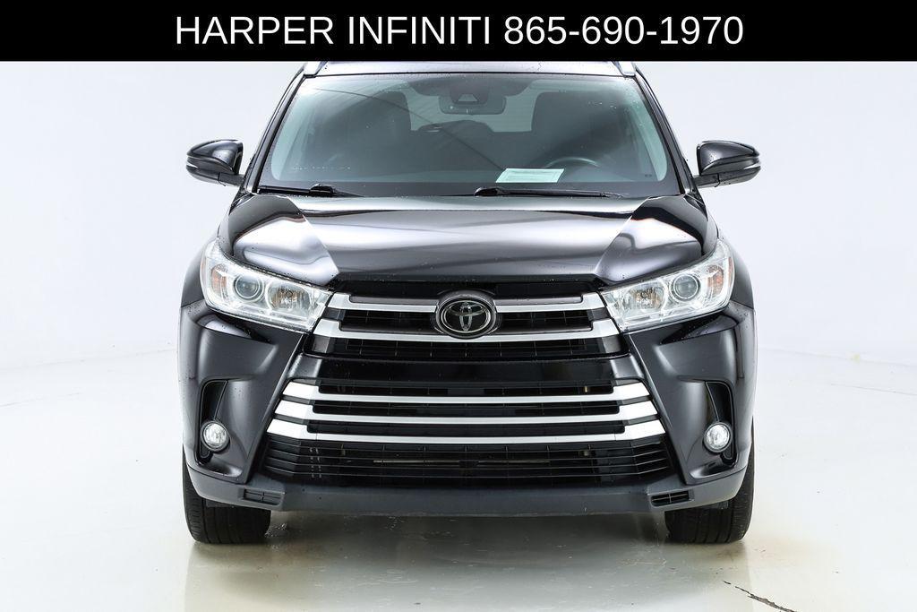 used 2019 Toyota Highlander car, priced at $21,769