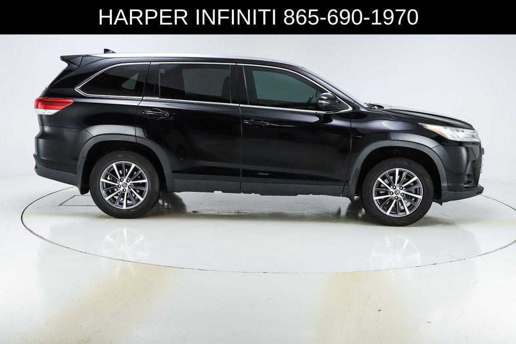 used 2019 Toyota Highlander car, priced at $21,769