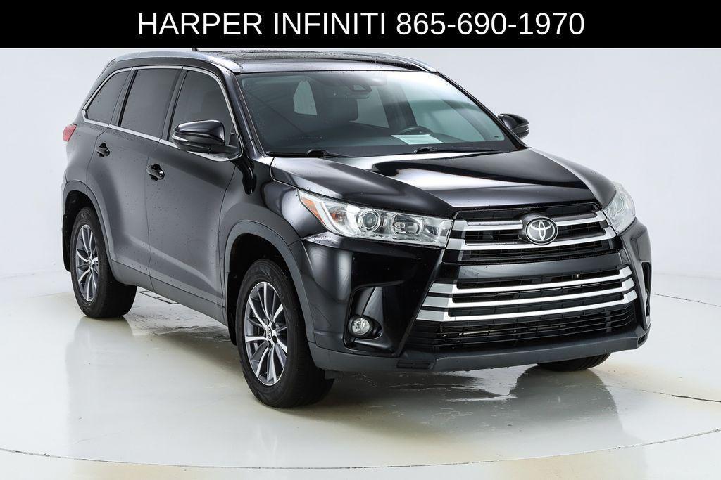 used 2019 Toyota Highlander car, priced at $21,769