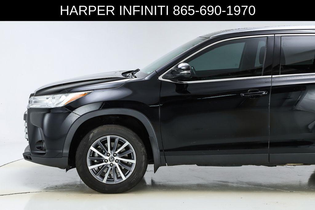 used 2019 Toyota Highlander car, priced at $21,769