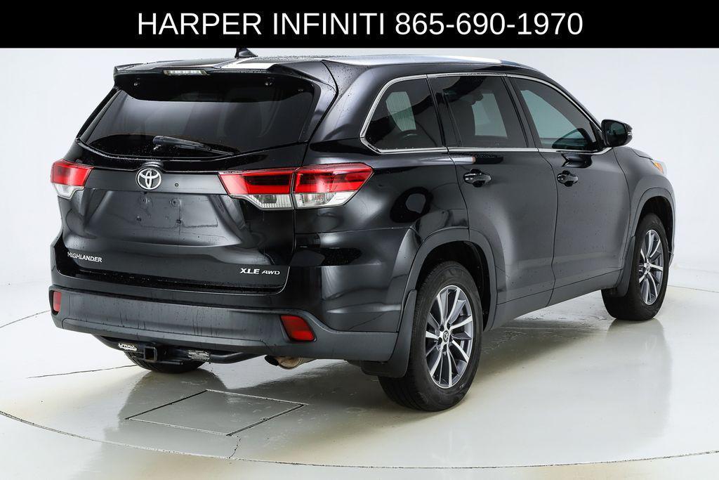 used 2019 Toyota Highlander car, priced at $21,769